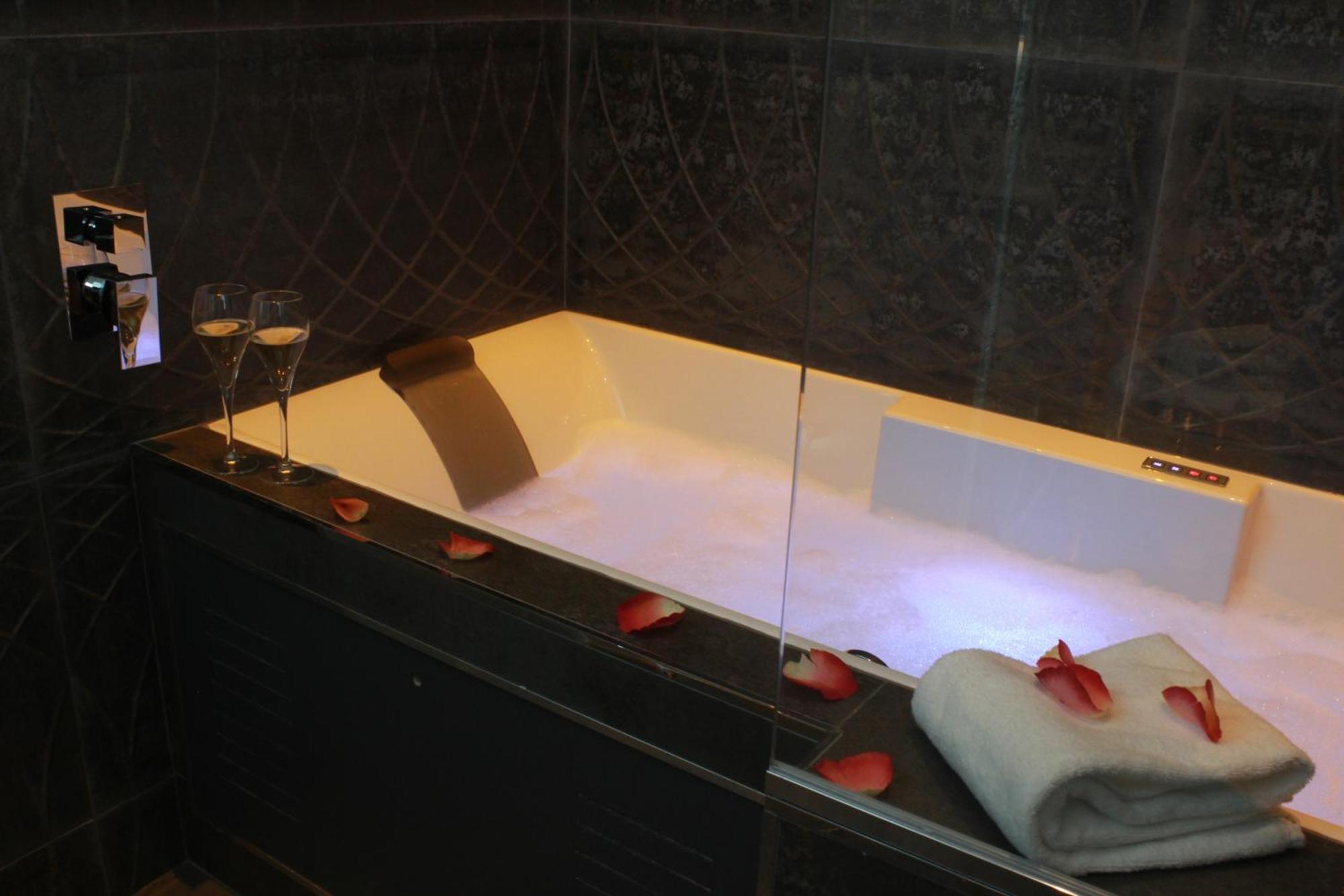 Secret De Paris - Hotel & Spa (Adults Only) Exterior foto